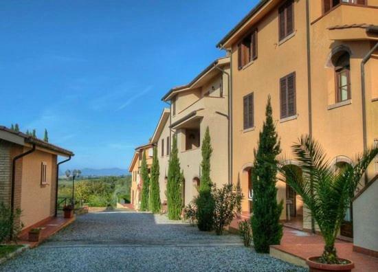 Villaggio Residence La Pieve Di Pomaia Bagian luar foto
