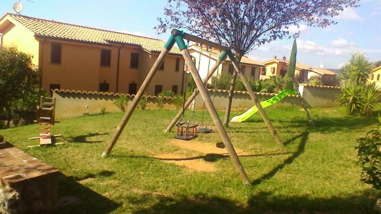 Villaggio Residence La Pieve Di Pomaia Bagian luar foto