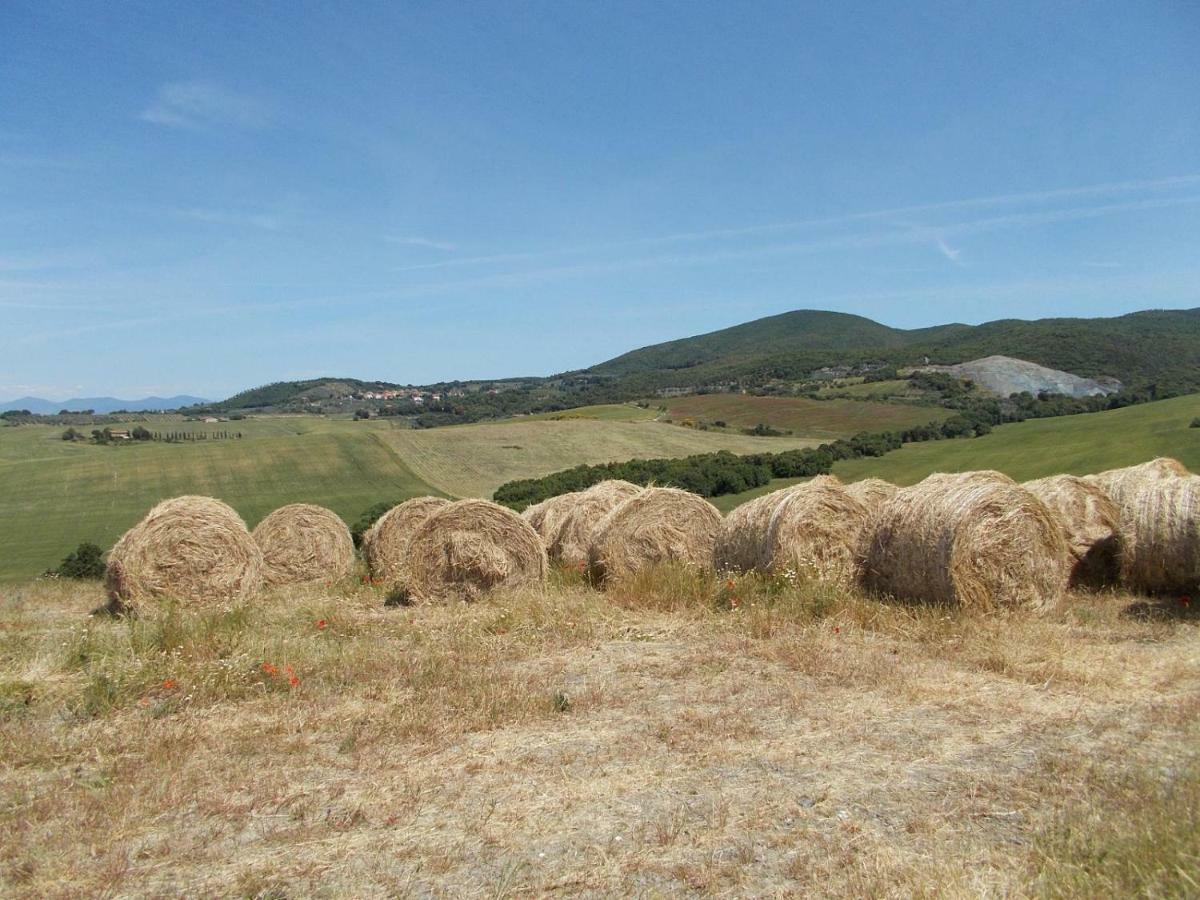 Villaggio Residence La Pieve Di Pomaia Bagian luar foto