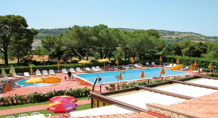 Villaggio Residence La Pieve Di Pomaia Ruang foto